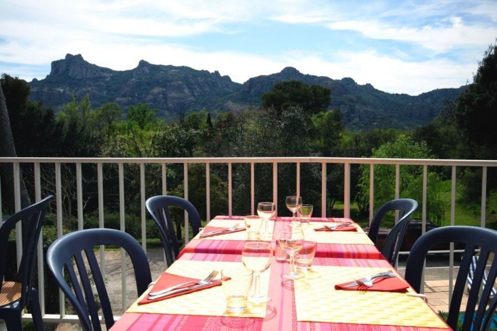 Le Relais Des Lavandins Le Muy Luaran gambar
