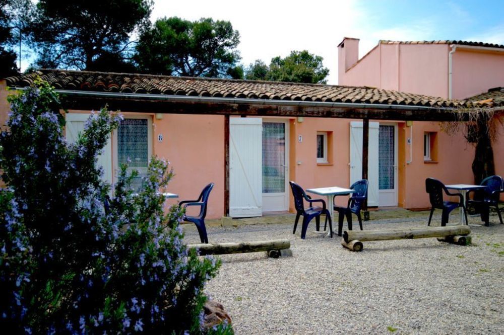 Le Relais Des Lavandins Le Muy Luaran gambar