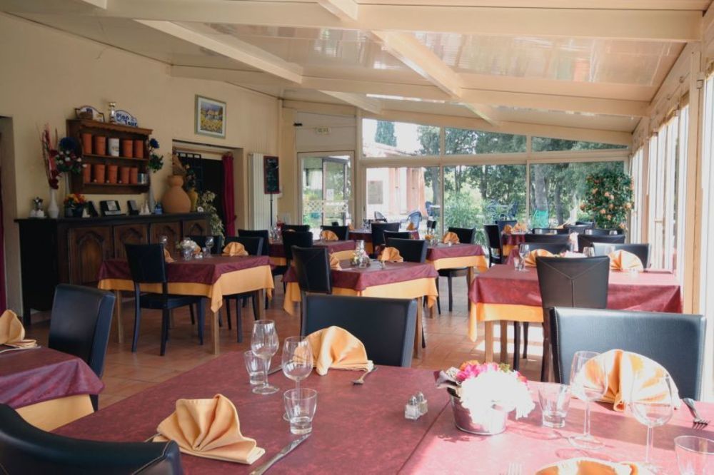 Le Relais Des Lavandins Le Muy Luaran gambar