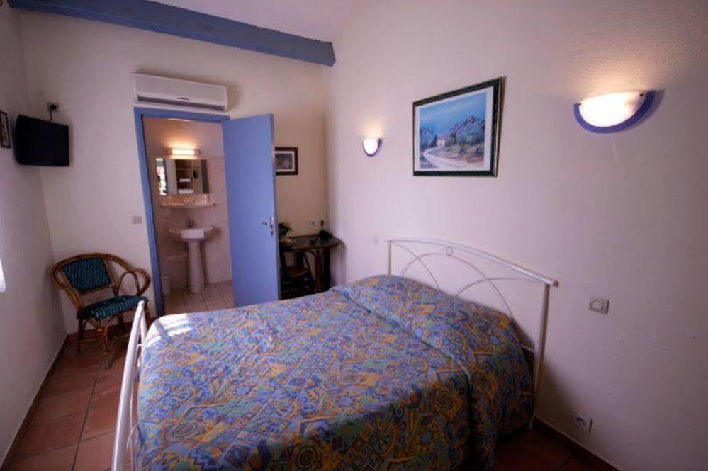 Le Relais Des Lavandins Le Muy Luaran gambar
